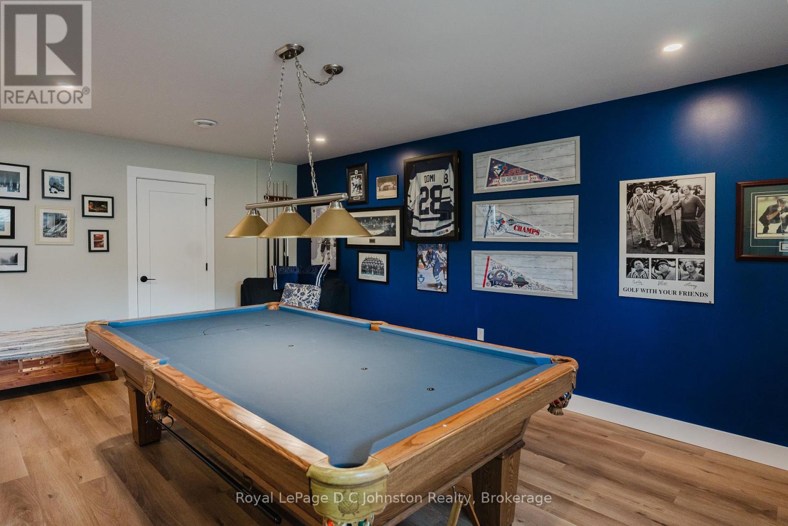 12 Hemlock Street, Saugeen Shores, Ontario N0H 2L0 - Photo 41 - X12117144