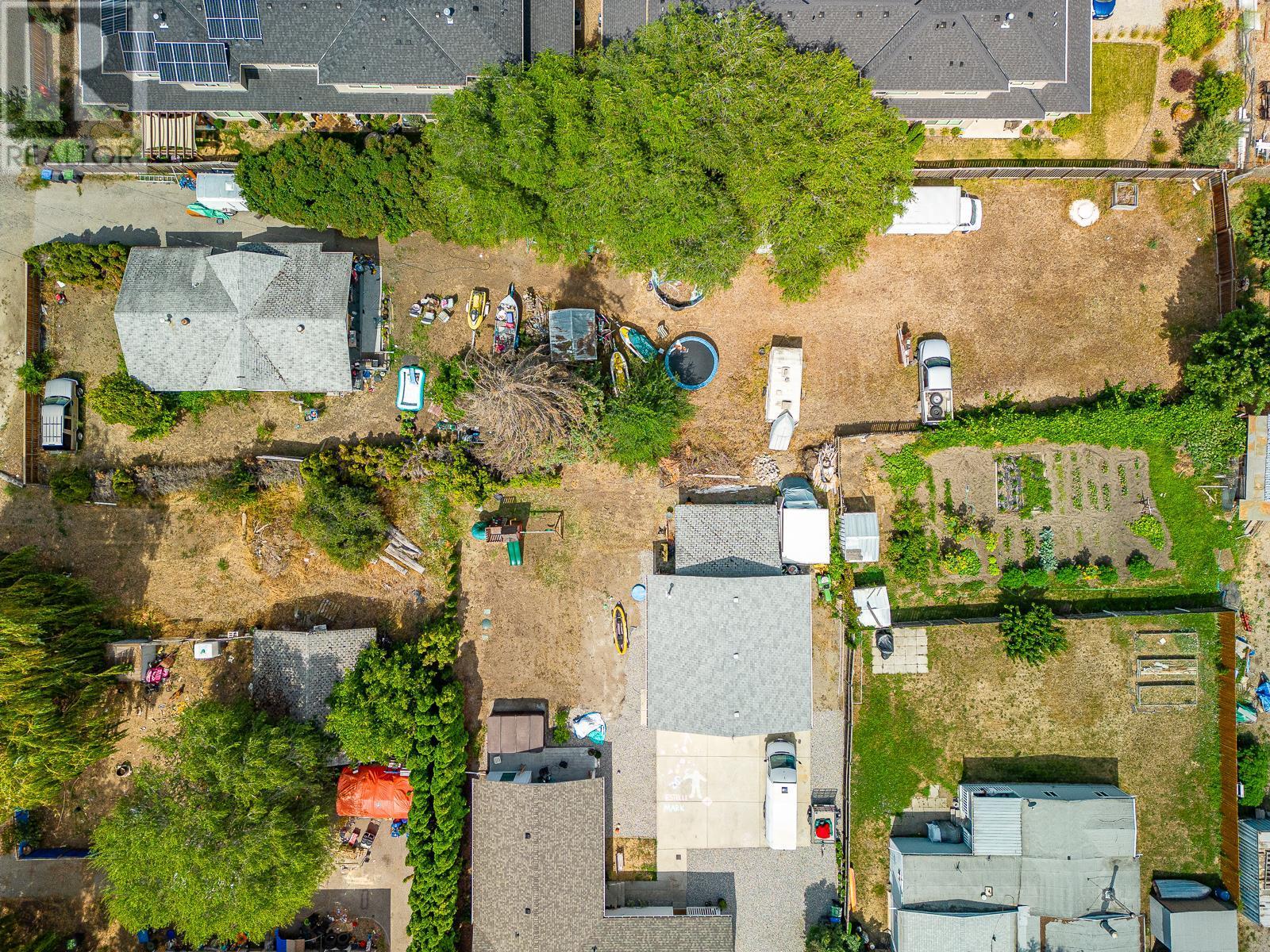 Property at 9543 Jensen Road image 3