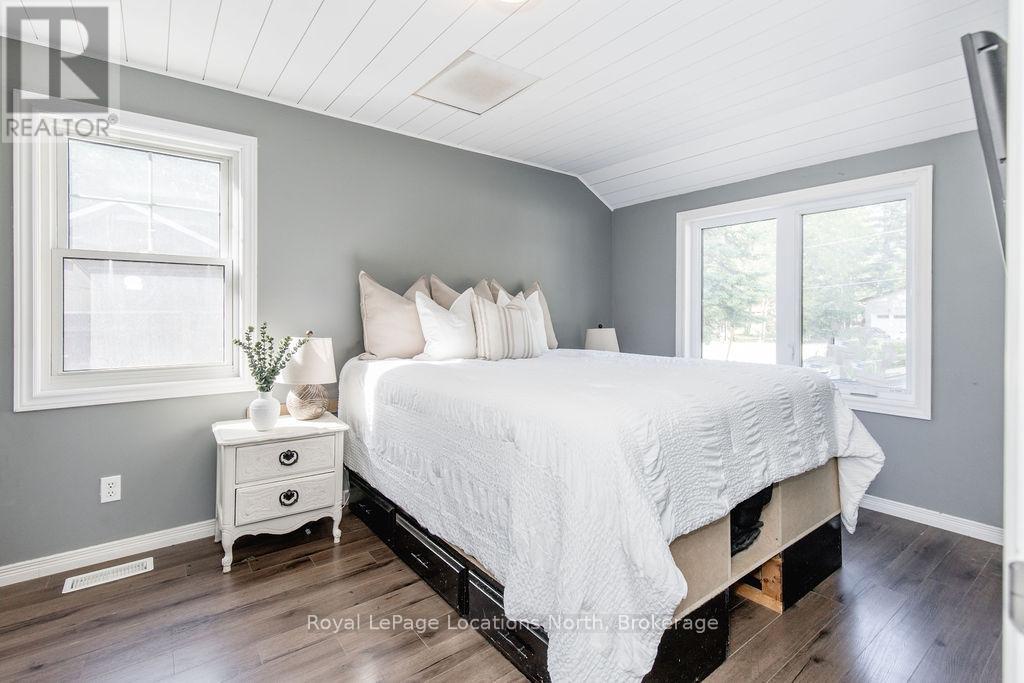 497 Oxbow Park Drive, Wasaga Beach, Ontario  L9Z 2T9 - Photo 16 - S12223859