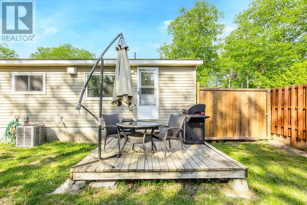 497 Oxbow Park Drive, Wasaga Beach, Ontario  L9Z 2T9 - Photo 21 - S12223859