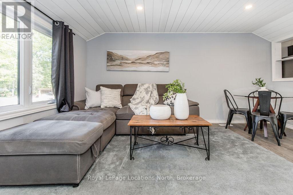 497 Oxbow Park Drive, Wasaga Beach, Ontario  L9Z 2T9 - Photo 6 - S12223859