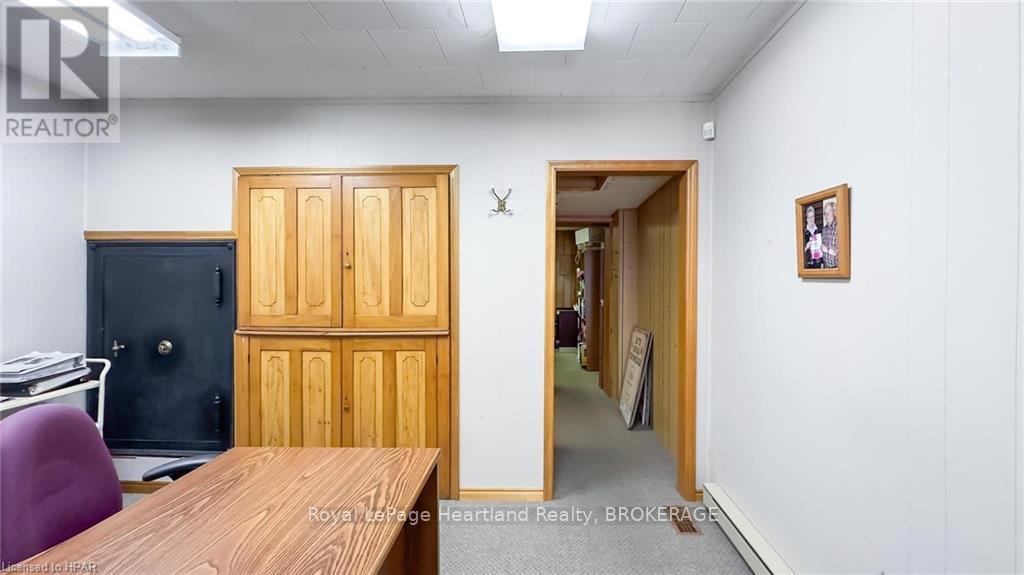 405 Queen St, North Huron (Blyth), Ontario  N0M 1H0 - Photo 21 - X10780940