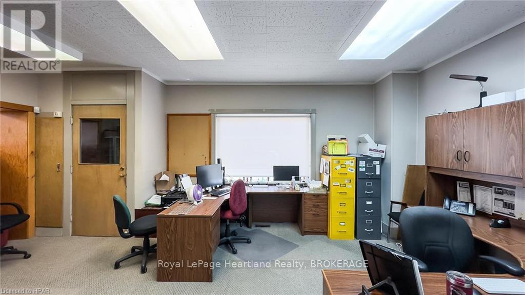 405 Queen St, North Huron (Blyth), Ontario  N0M 1H0 - Photo 31 - X10780940