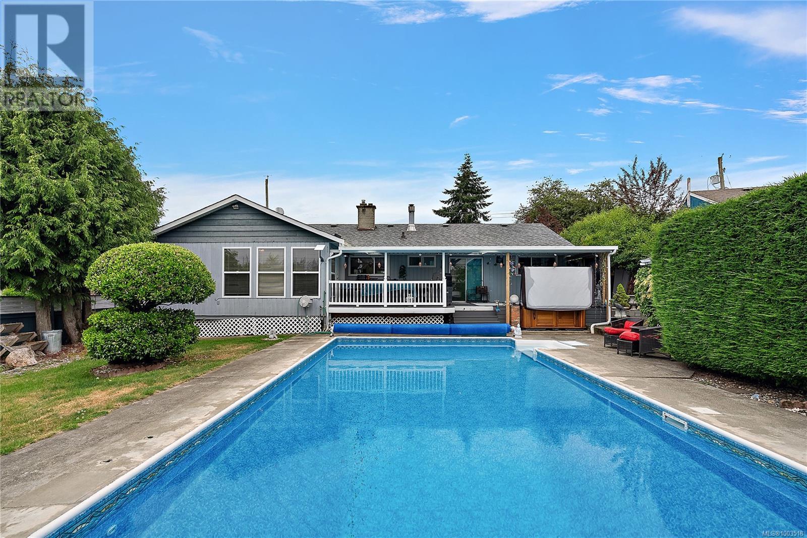 1573 Charlotte St, Crofton, British Columbia