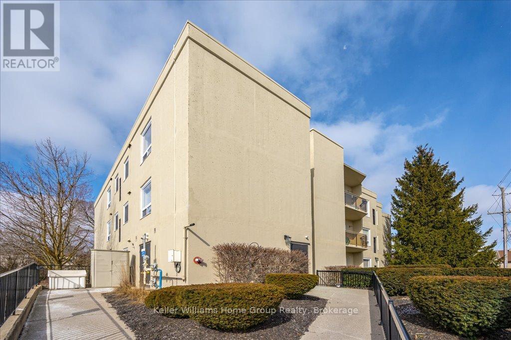 301 - 245 Queen Street W, Centre Wellington, Ontario  N1M 3R6 - Photo 45 - X12223895
