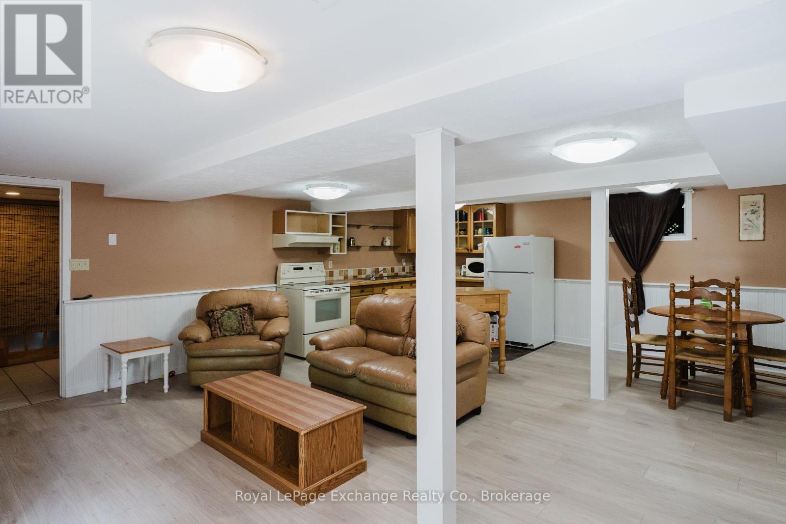 14 Mitchell Lane, Saugeen Shores, Ontario  N0H 2C0 - Photo 20 - X12223944