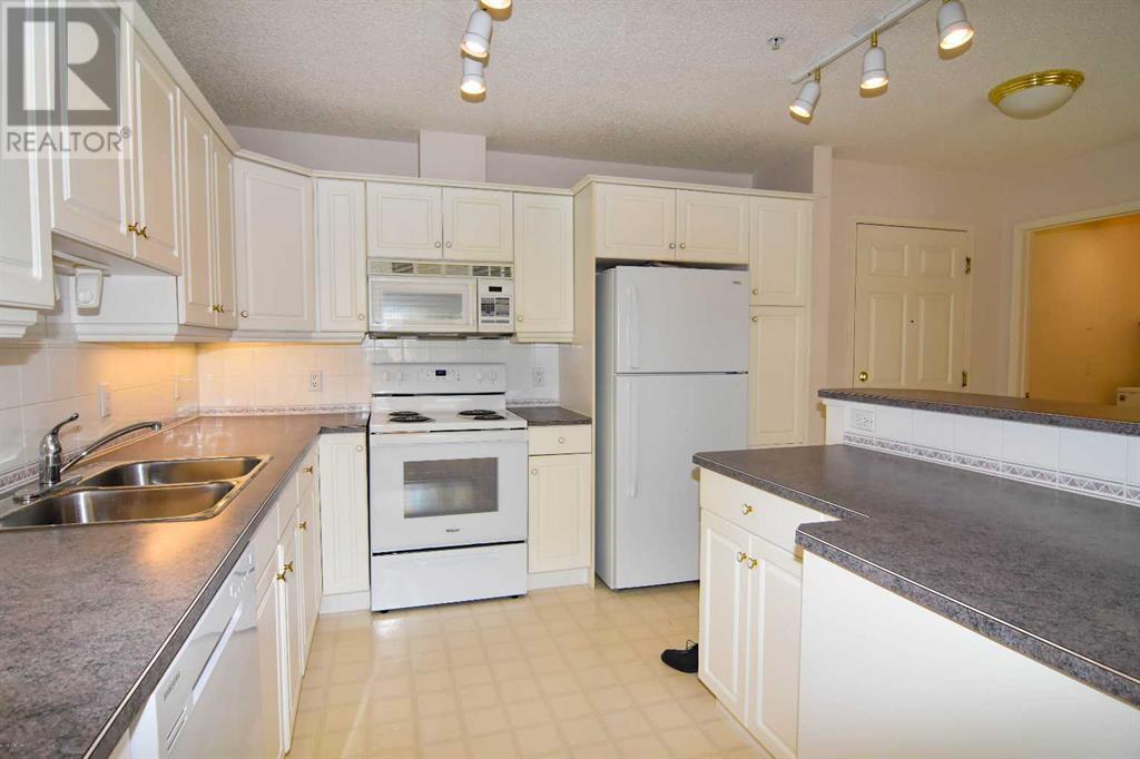 Property at 204, 2144 Paliswood Road SW image 2