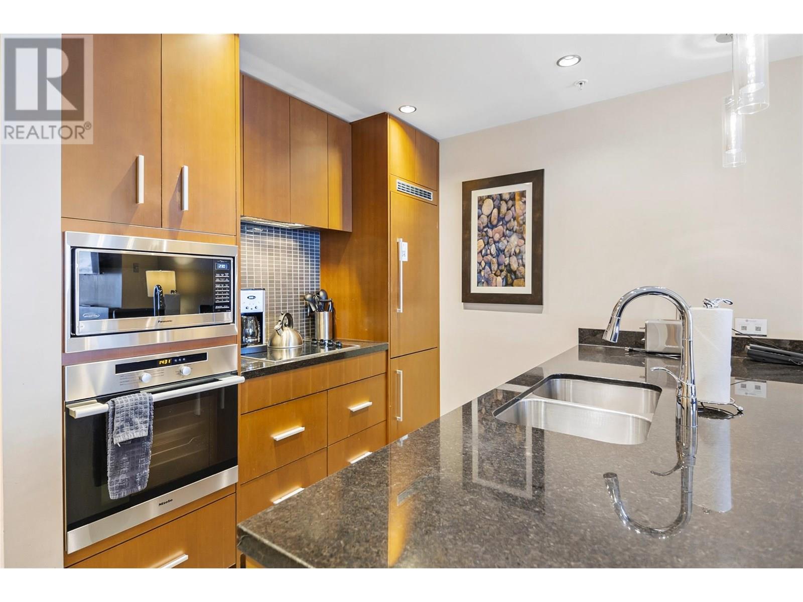 2950 Camozzi Road Unit# 2527, Revelstoke, British Columbia  V0E 2S1 - Photo 11 - 10352244