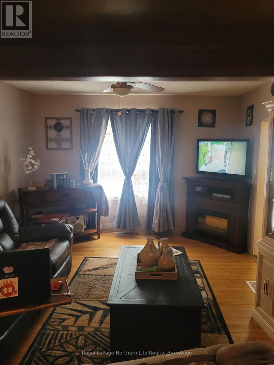 550 Division Street, Mattawa, Ontario  P0H 1V0 - Photo 11 - X12223911