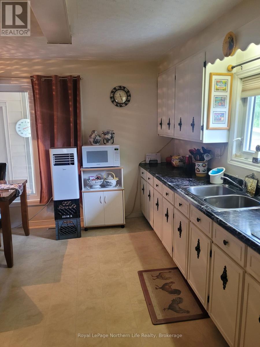 550 Division Street, Mattawa, Ontario  P0H 1V0 - Photo 7 - X12223911