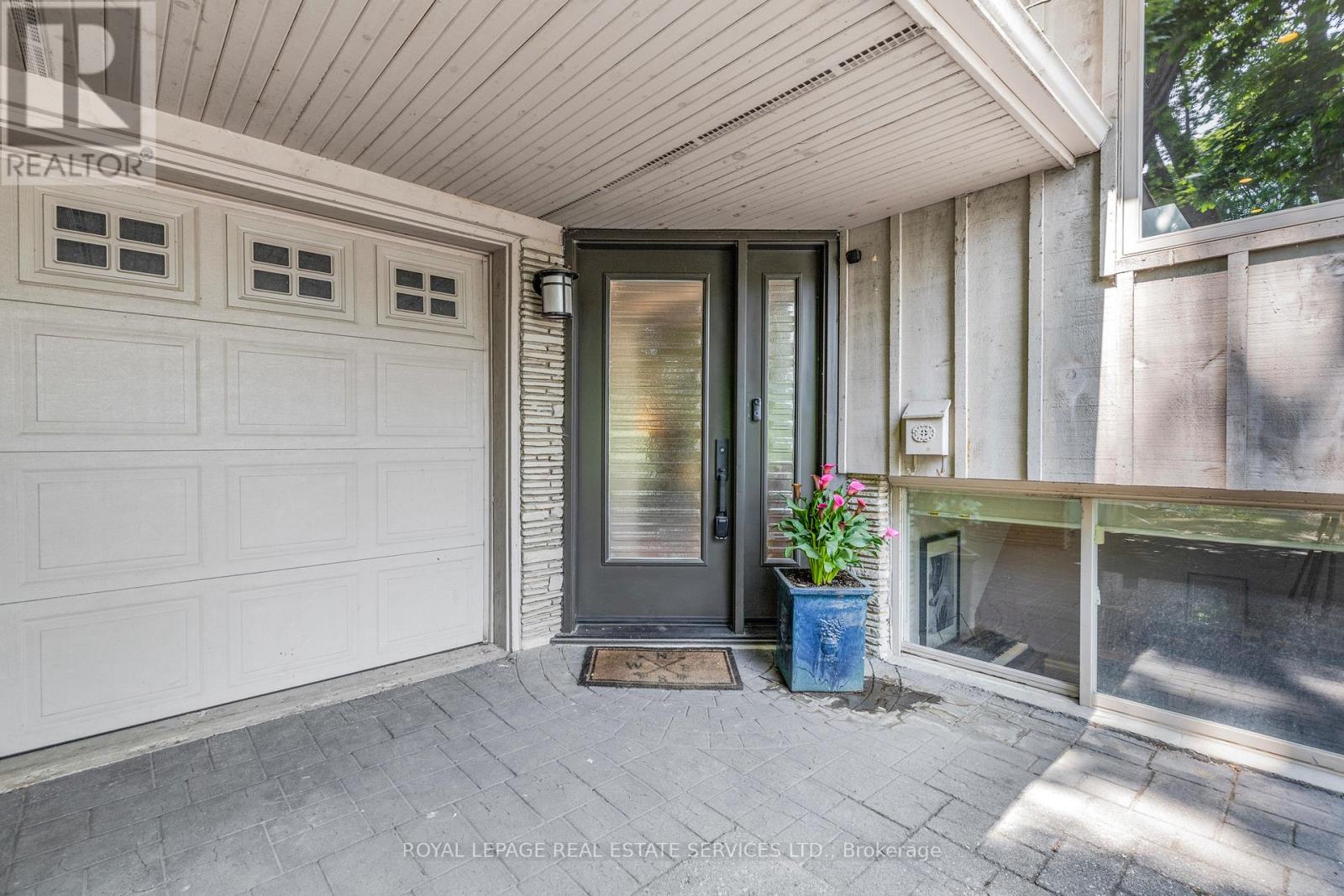 Property at 319 MACDONALD ROAD image 4