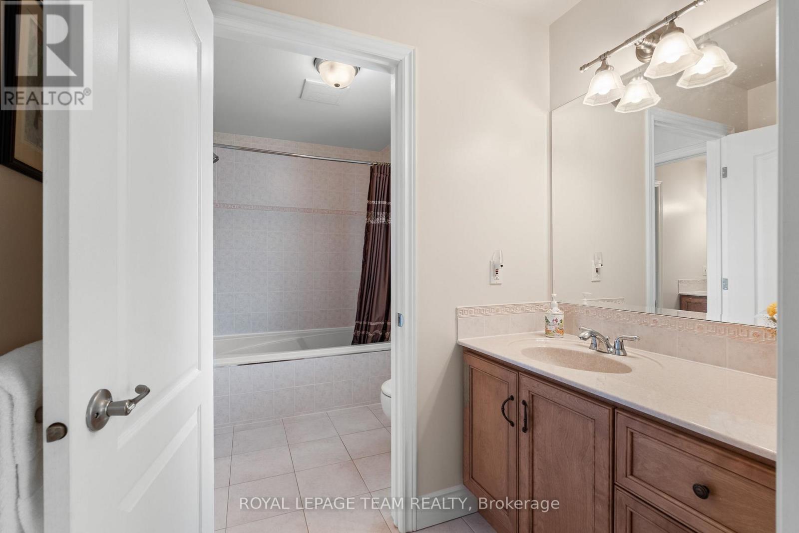 6005 Earlscourt Crescent, Ottawa, Ontario  K4M 1K2 - Photo 24 - X12148738