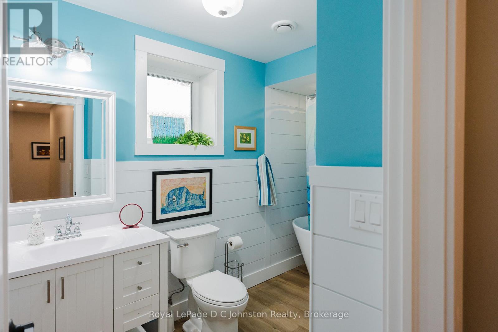 12 Hemlock Street, Saugeen Shores, Ontario N0H 2L0 - Photo 47 - X12117144