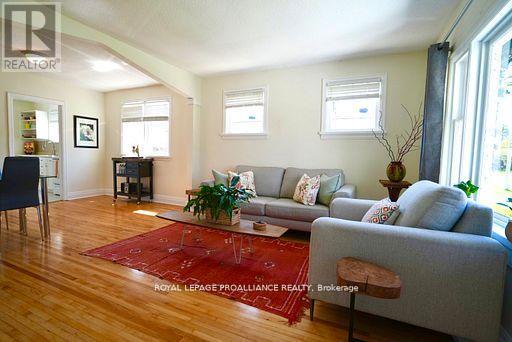 Property at 384 D'ARCY STREET image 5