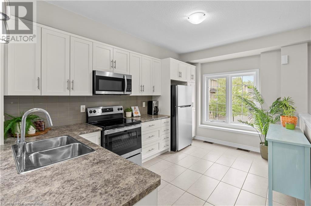 Property at 215 DUNDAS Street E Unit# 53 image 5