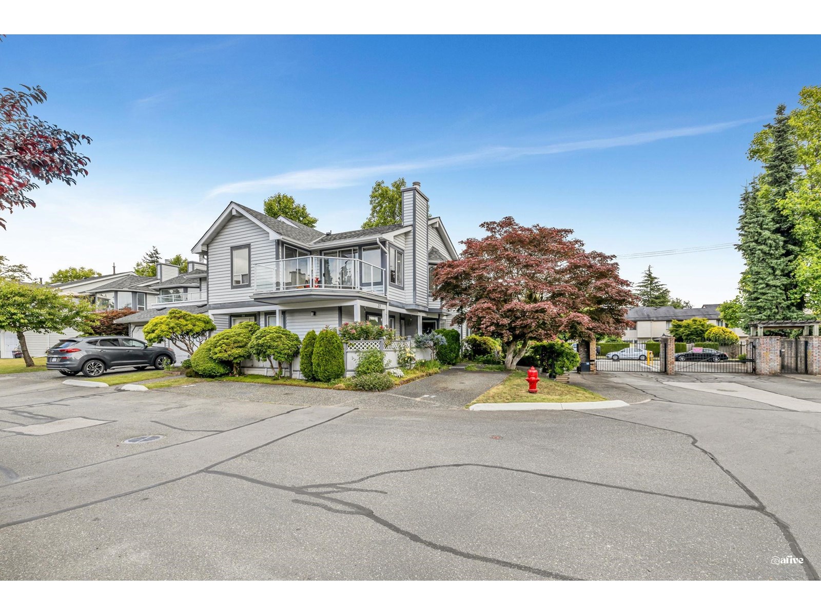 Property at 28 9261 122 STREET image 1