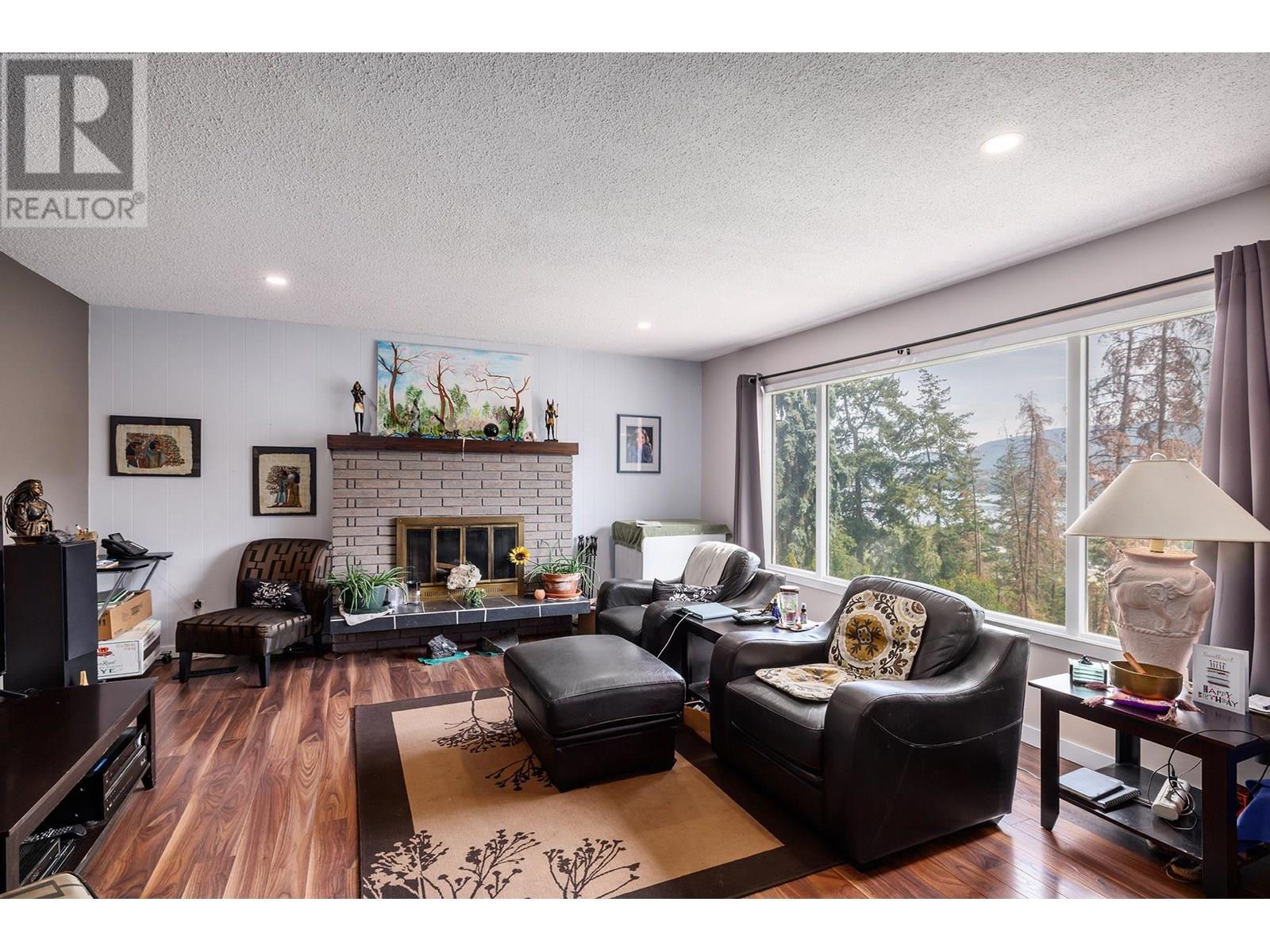 Property at 11175 Pretty Road image 2