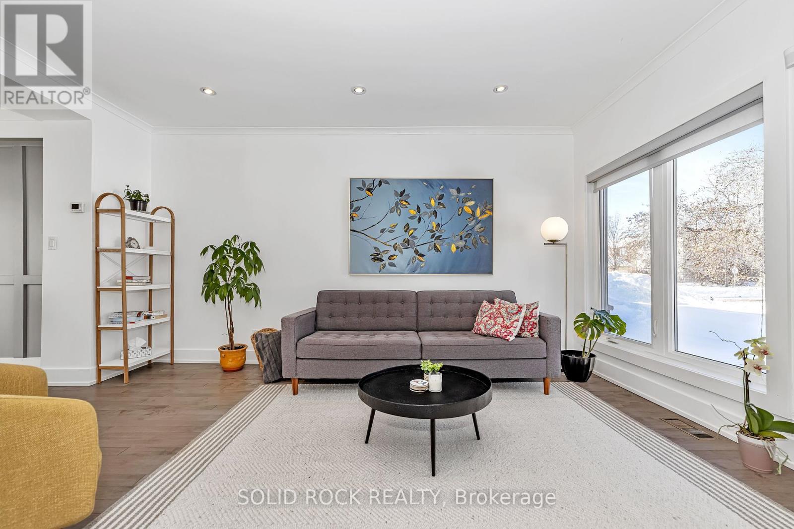 Property at 292 CURRELL AVENUE image 4