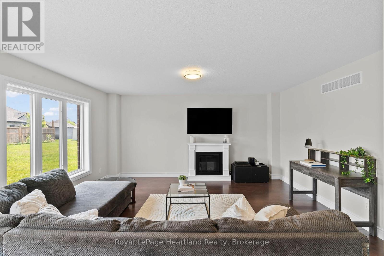 97 Forbes Crescent, North Perth, Ontario  N4W 0B4 - Photo 26 - X12219523