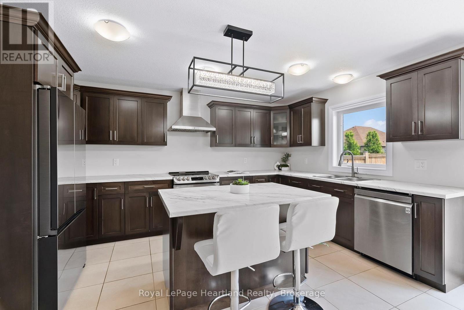 97 Forbes Crescent, North Perth, Ontario  N4W 0B4 - Photo 17 - X12219523