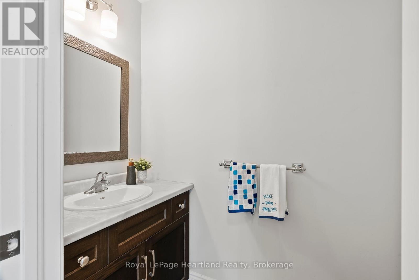 97 Forbes Crescent, North Perth, Ontario  N4W 0B4 - Photo 27 - X12219523