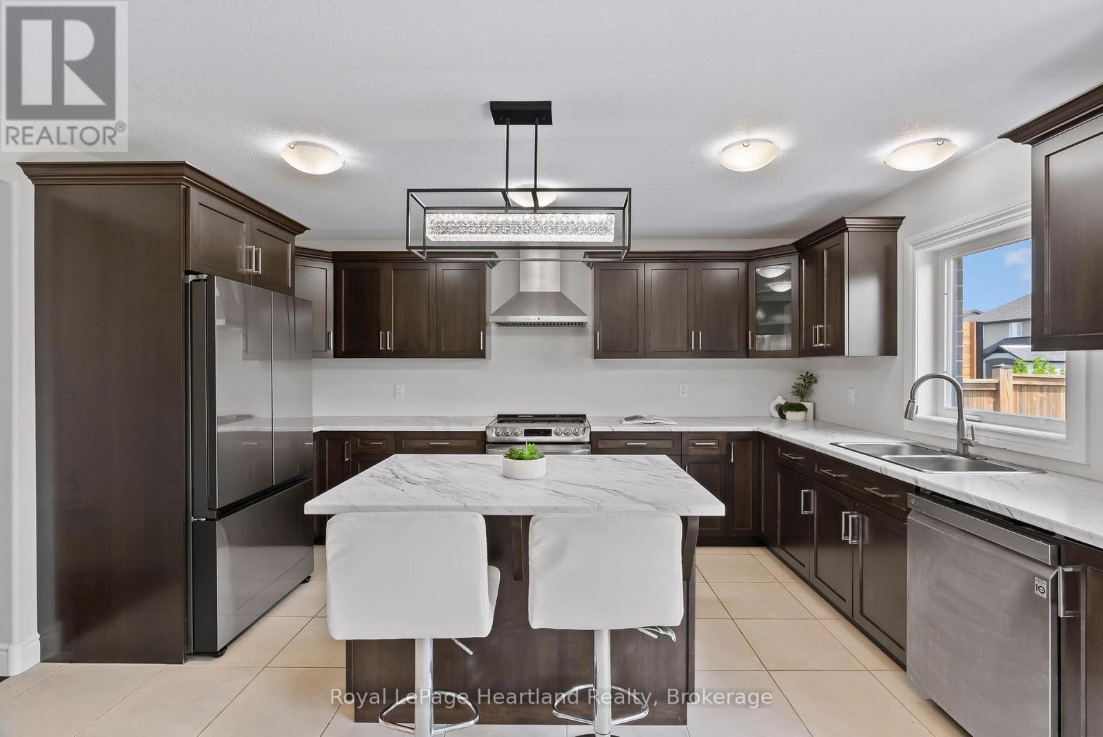 97 Forbes Crescent, North Perth, Ontario  N4W 0B4 - Photo 18 - X12219523