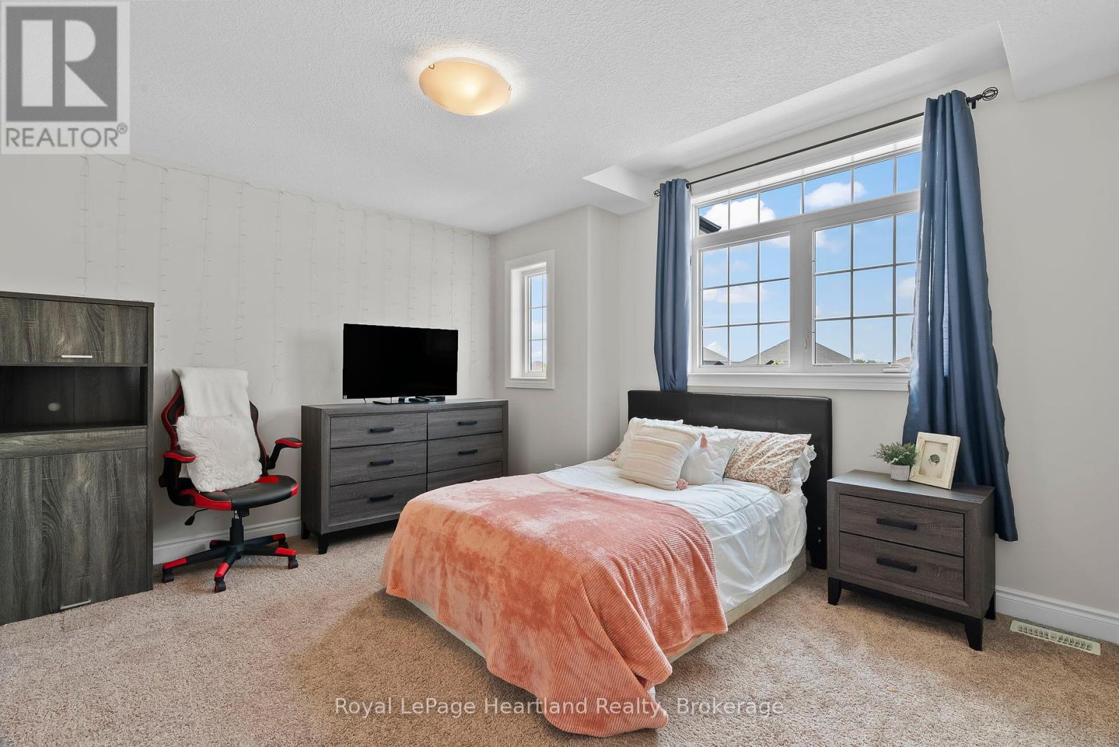 97 Forbes Crescent, North Perth, Ontario  N4W 0B4 - Photo 31 - X12219523