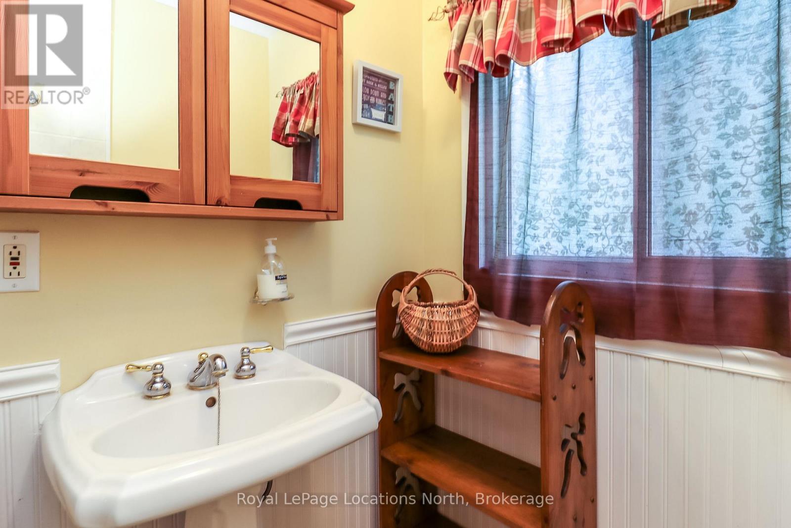 2198 Champlain Road, Tiny, Ontario  L9M 0C4 - Photo 23 - S12177997