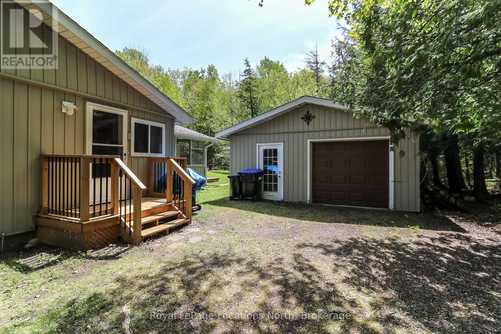 2198 Champlain Road, Tiny, Ontario  L9M 0C4 - Photo 9 - S12177997