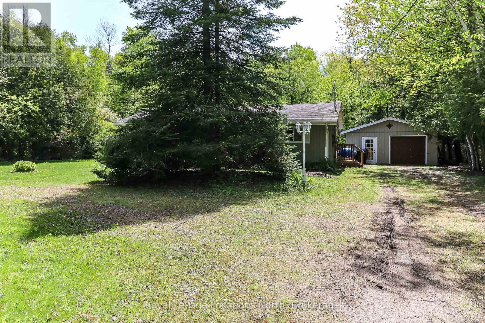2198 Champlain Road, Tiny, Ontario  L9M 0C4 - Photo 7 - S12177997