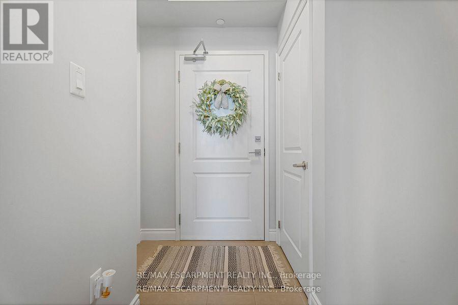 Property at 239 - 101 SHOREVIEW PLACE image 5
