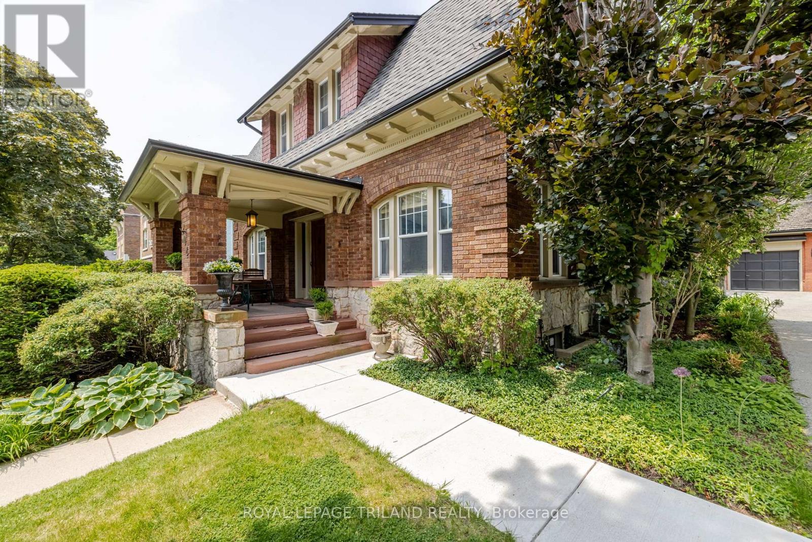 Property at 204 ST JAMES STREET image 2