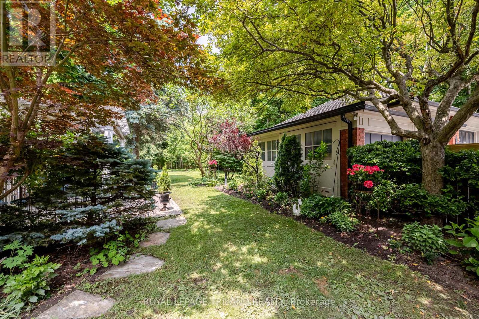 Property at 204 ST JAMES STREET image 3