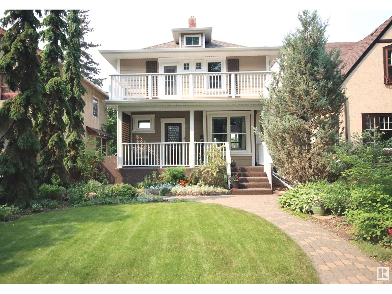 Property at 10944 89 AV NW image 1