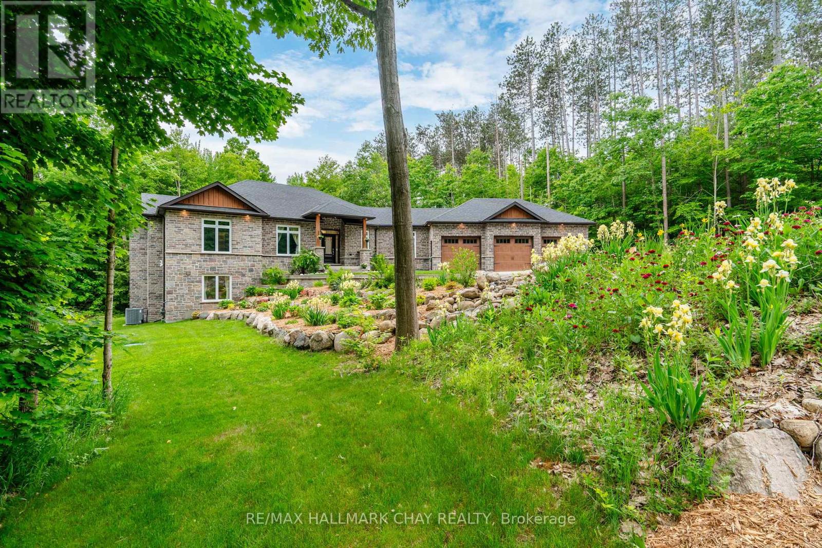 Property at 2 TIMBERLAND COURT S image 2