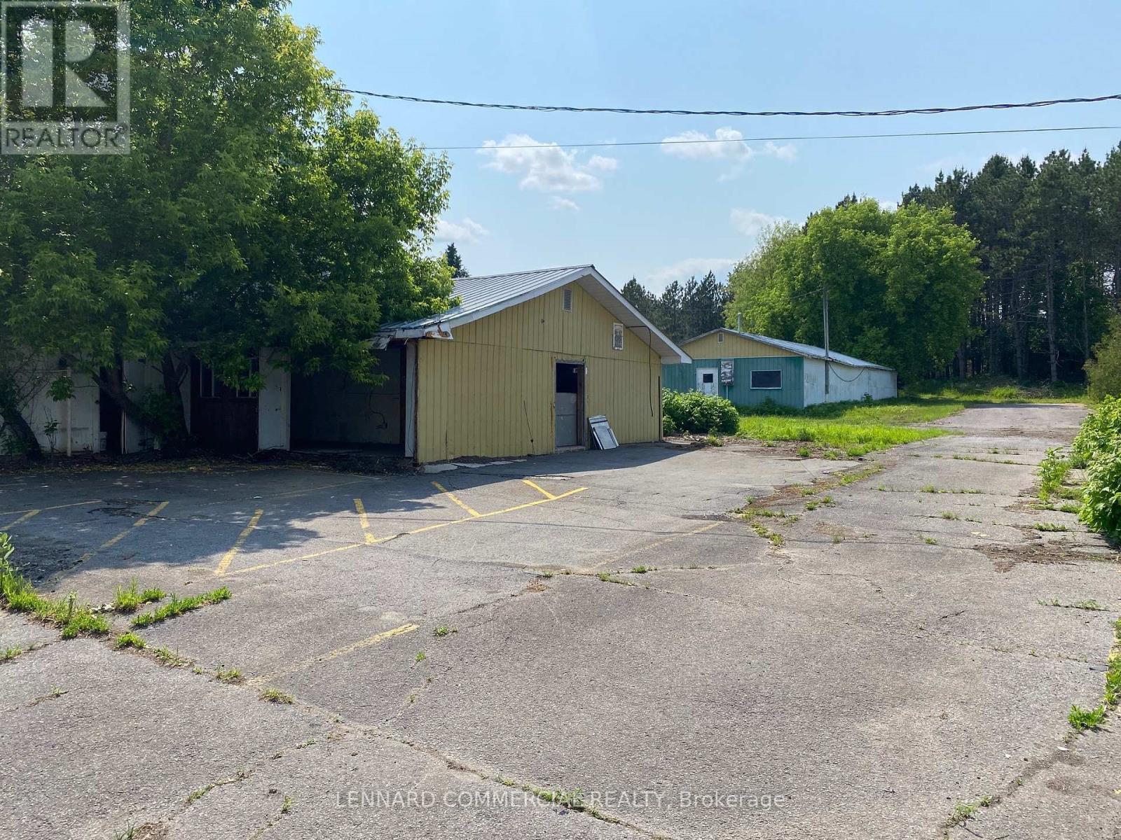 5049 Mcneely Road, Ottawa, Ontario  K4B 0J3 - Photo 3 - X12224088