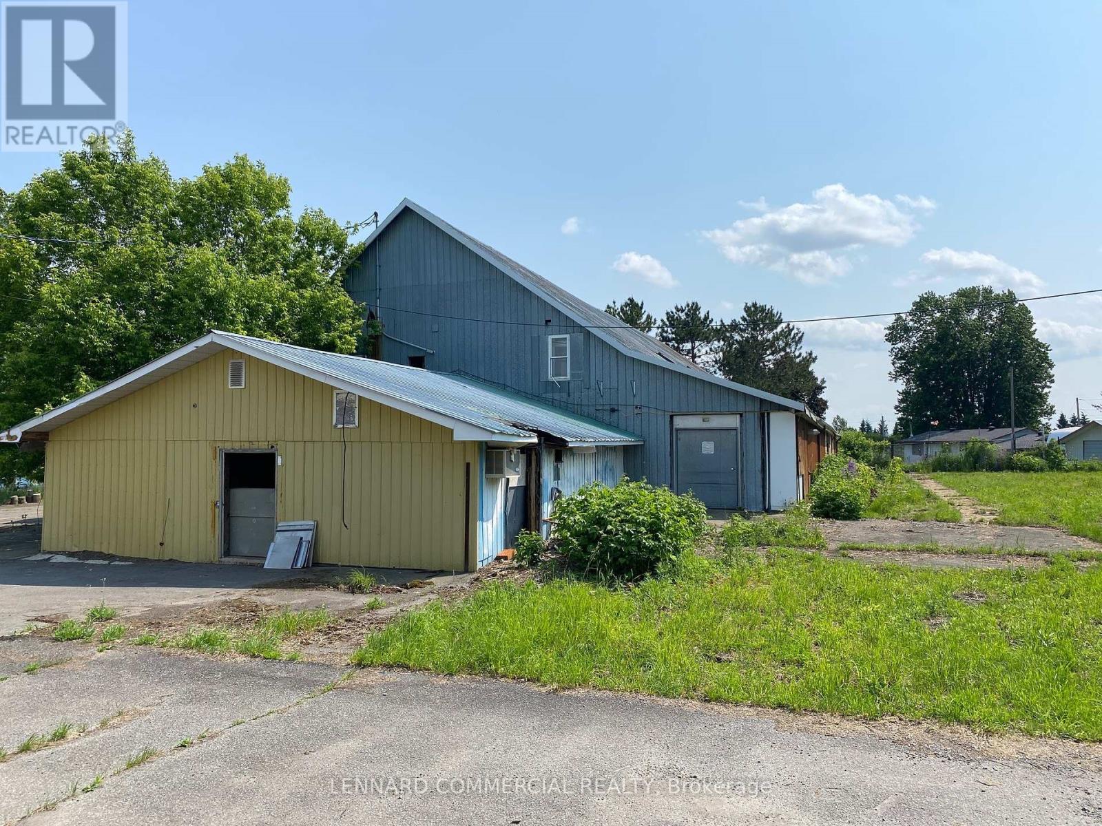 5049 Mcneely Road, Ottawa, Ontario  K4B 0J3 - Photo 6 - X12224088