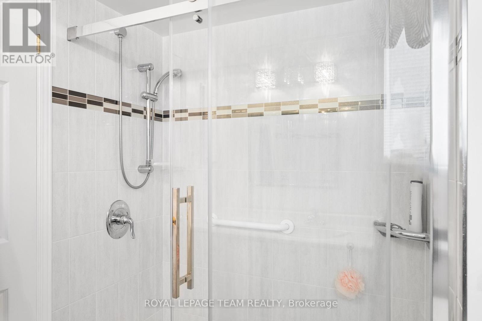 25 Trump Avenue, Ottawa, Ontario  K2C 4A7 - Photo 27 - X12224132