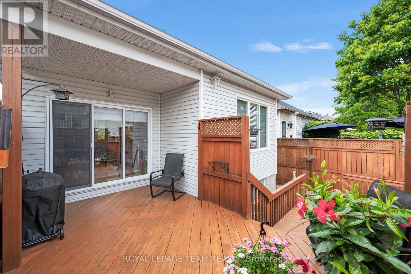 25 Trump Avenue, Ottawa, Ontario  K2C 4A7 - Photo 41 - X12224132