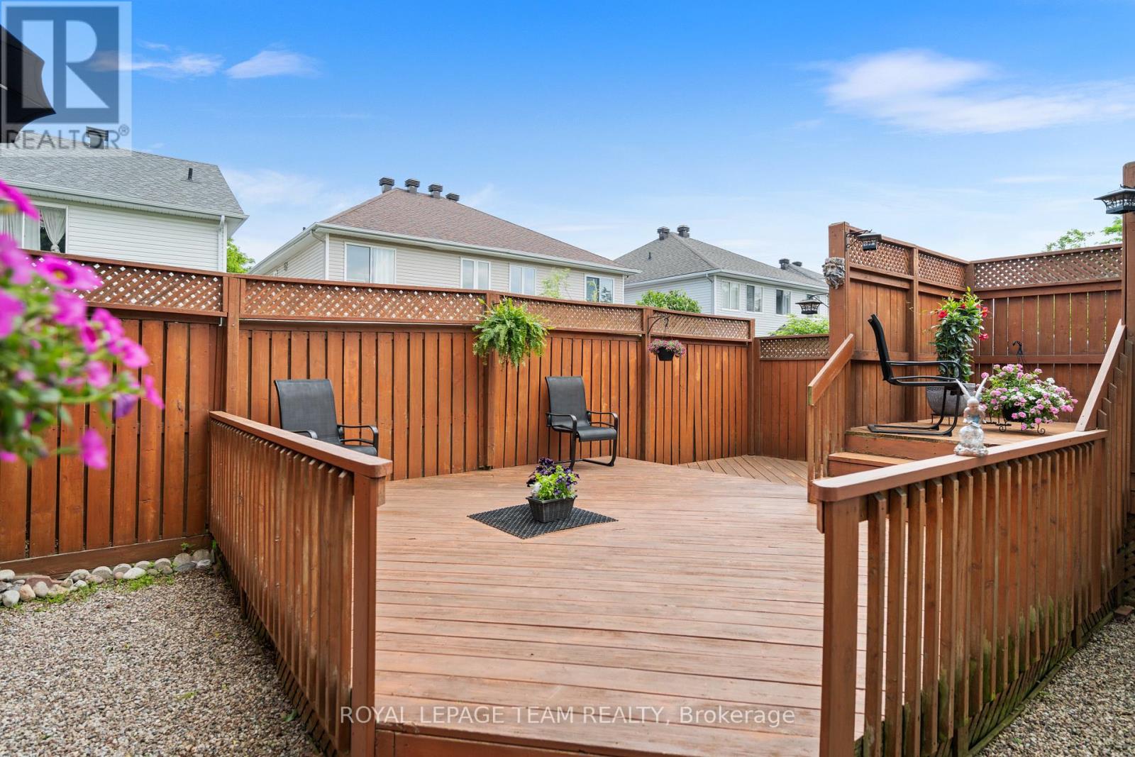 25 Trump Avenue, Ottawa, Ontario  K2C 4A7 - Photo 42 - X12224132