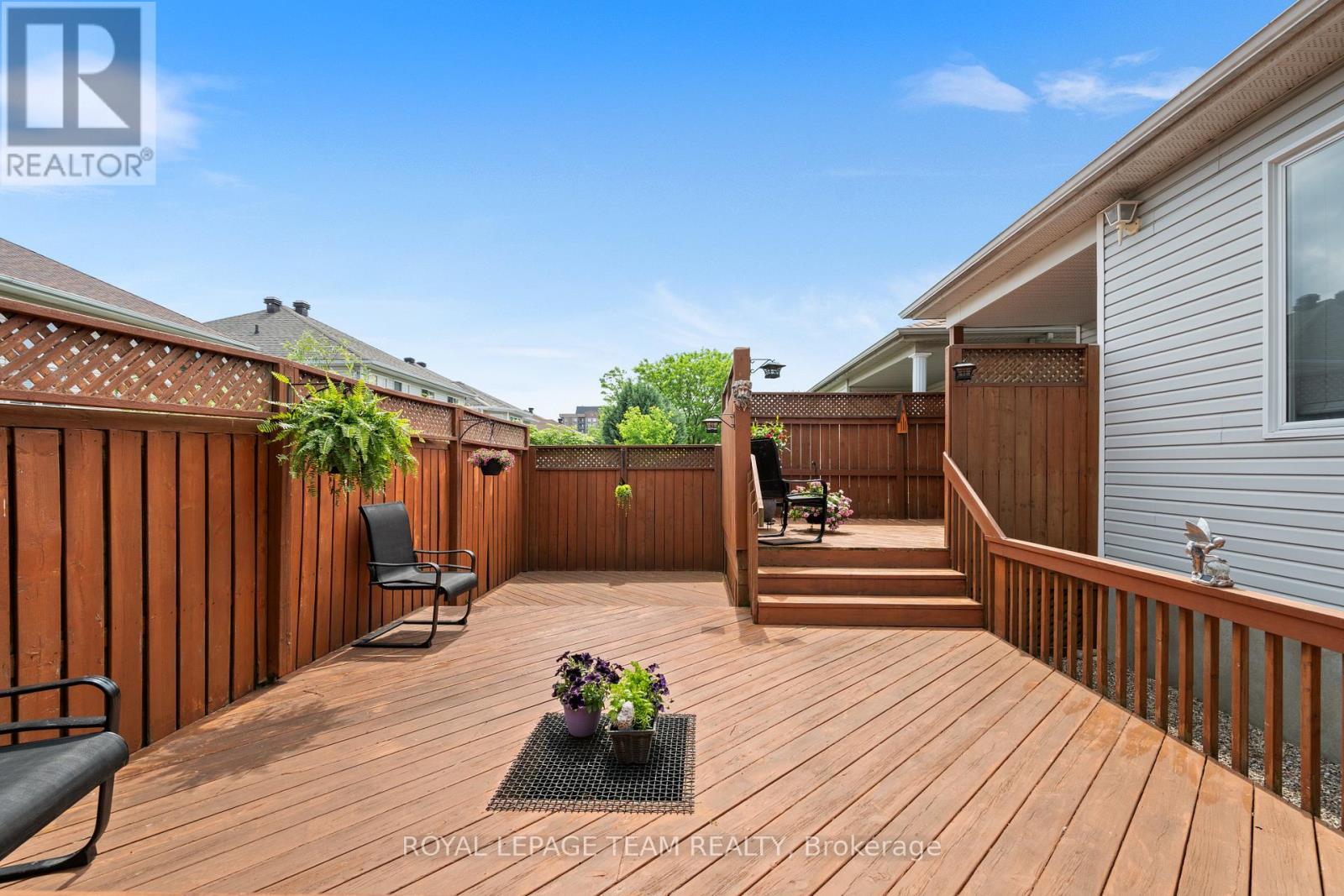 25 Trump Avenue, Ottawa, Ontario  K2C 4A7 - Photo 43 - X12224132
