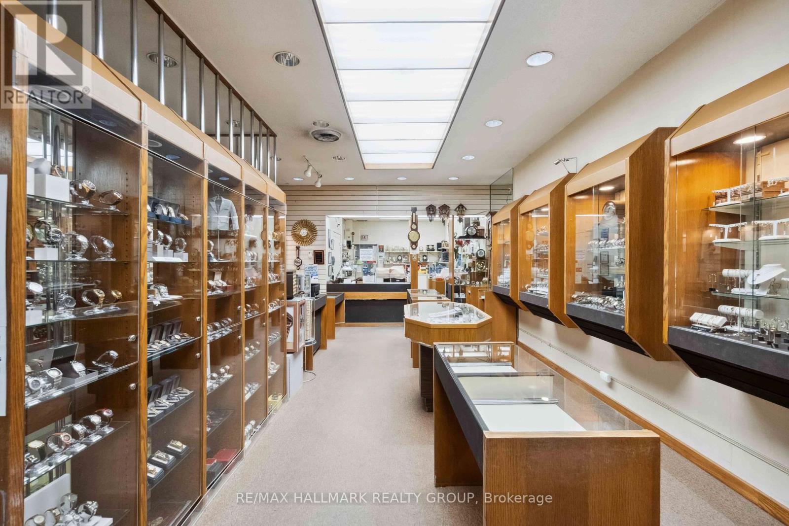 431 Bank Street, Ottawa, Ontario K2P 1Y7 - Photo 5 - X12224193