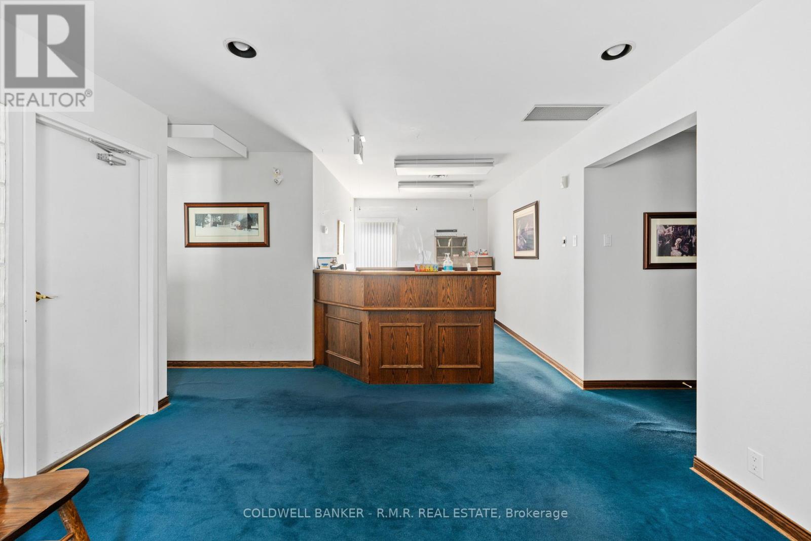 702 King Street W, Oshawa, Ontario  L1J 2L3 - Photo 11 - E12224199