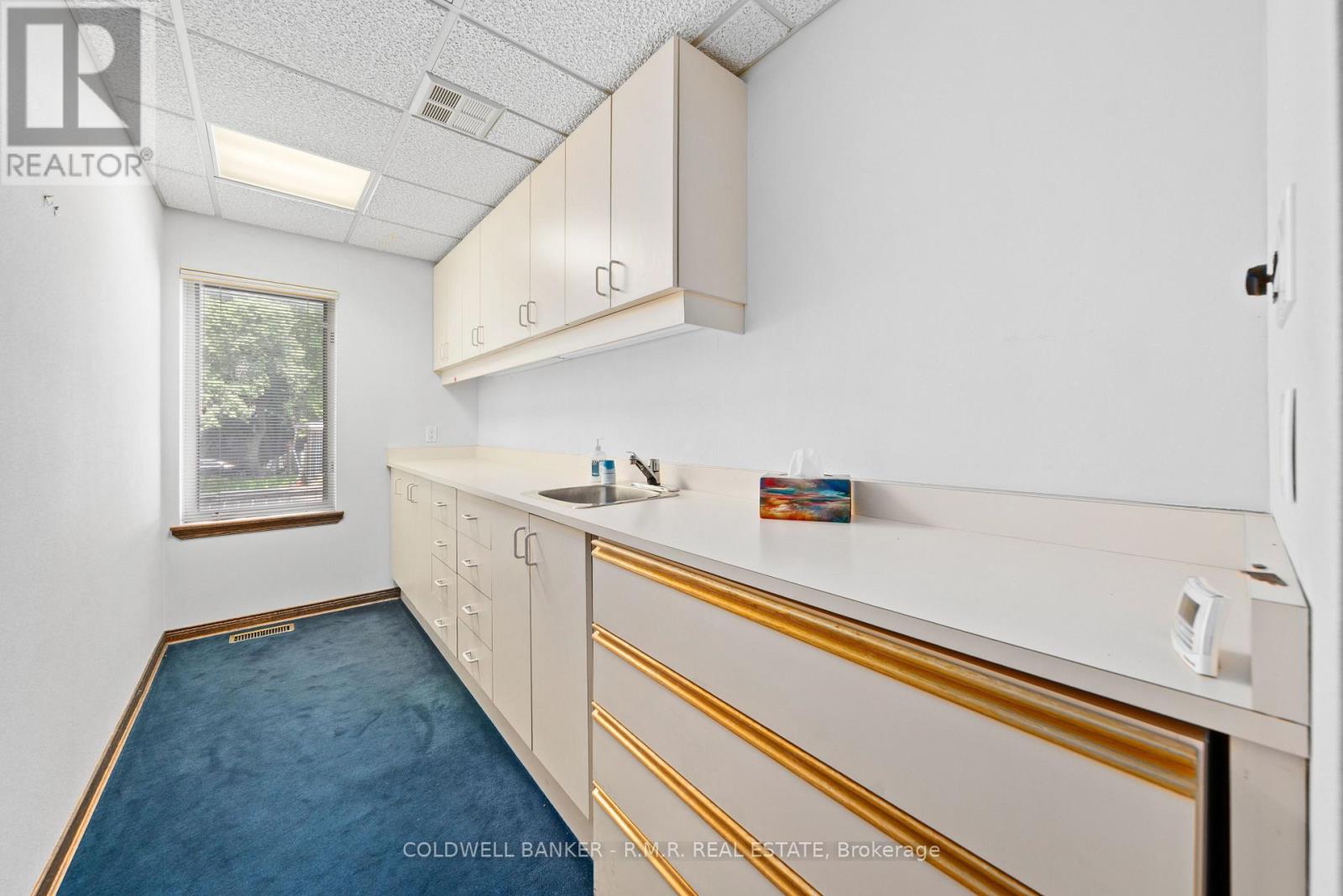 702 King Street W, Oshawa, Ontario  L1J 2L3 - Photo 15 - E12224199