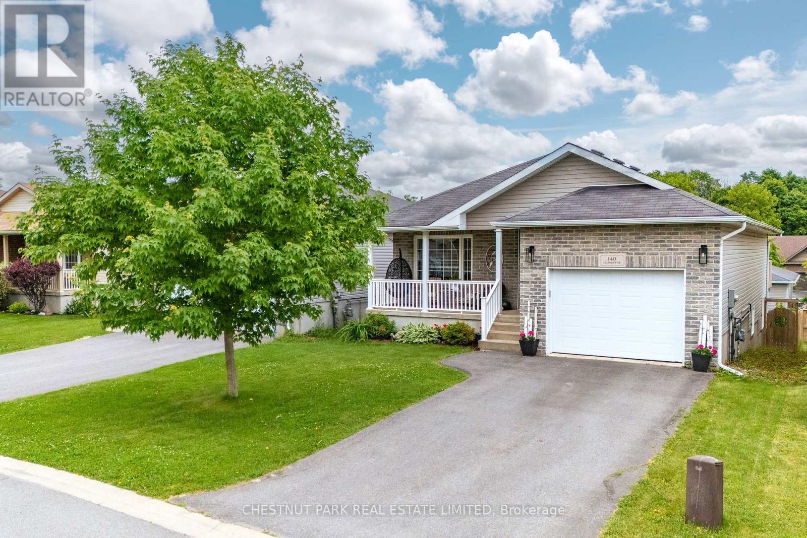 Property at 140 ISLANDVIEW DRIVE image 1