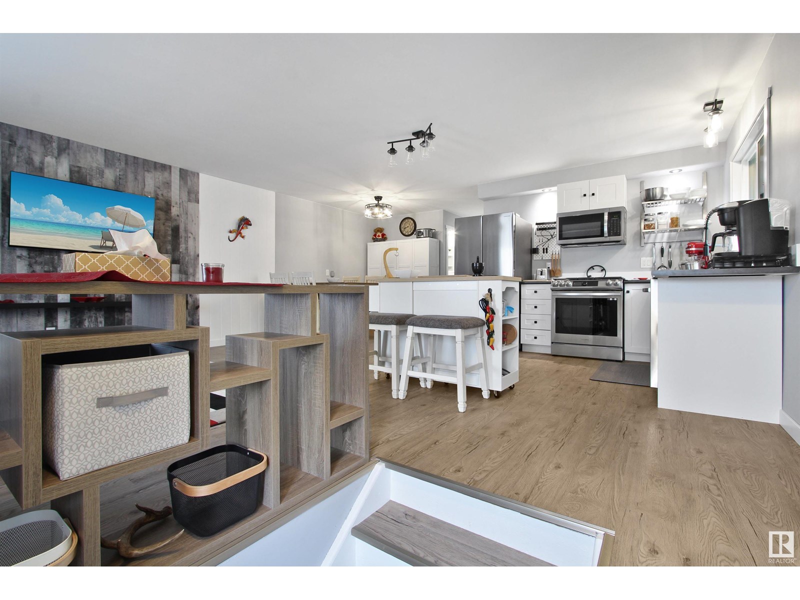 Property at 2014 5 AV image 3