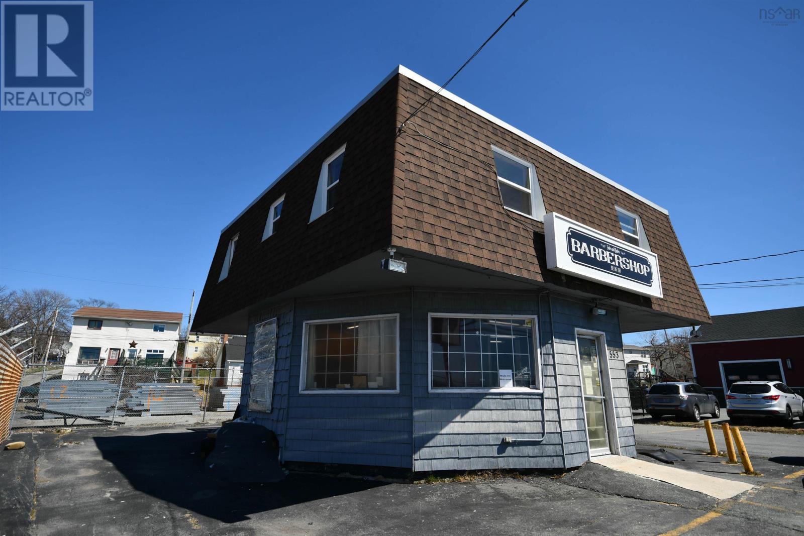 Property at 553-555 Pleasant Street image 3