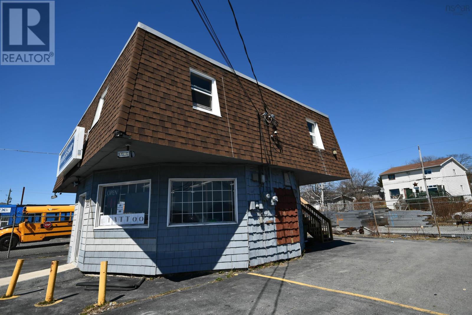 Property at 553-555 Pleasant Street image 5