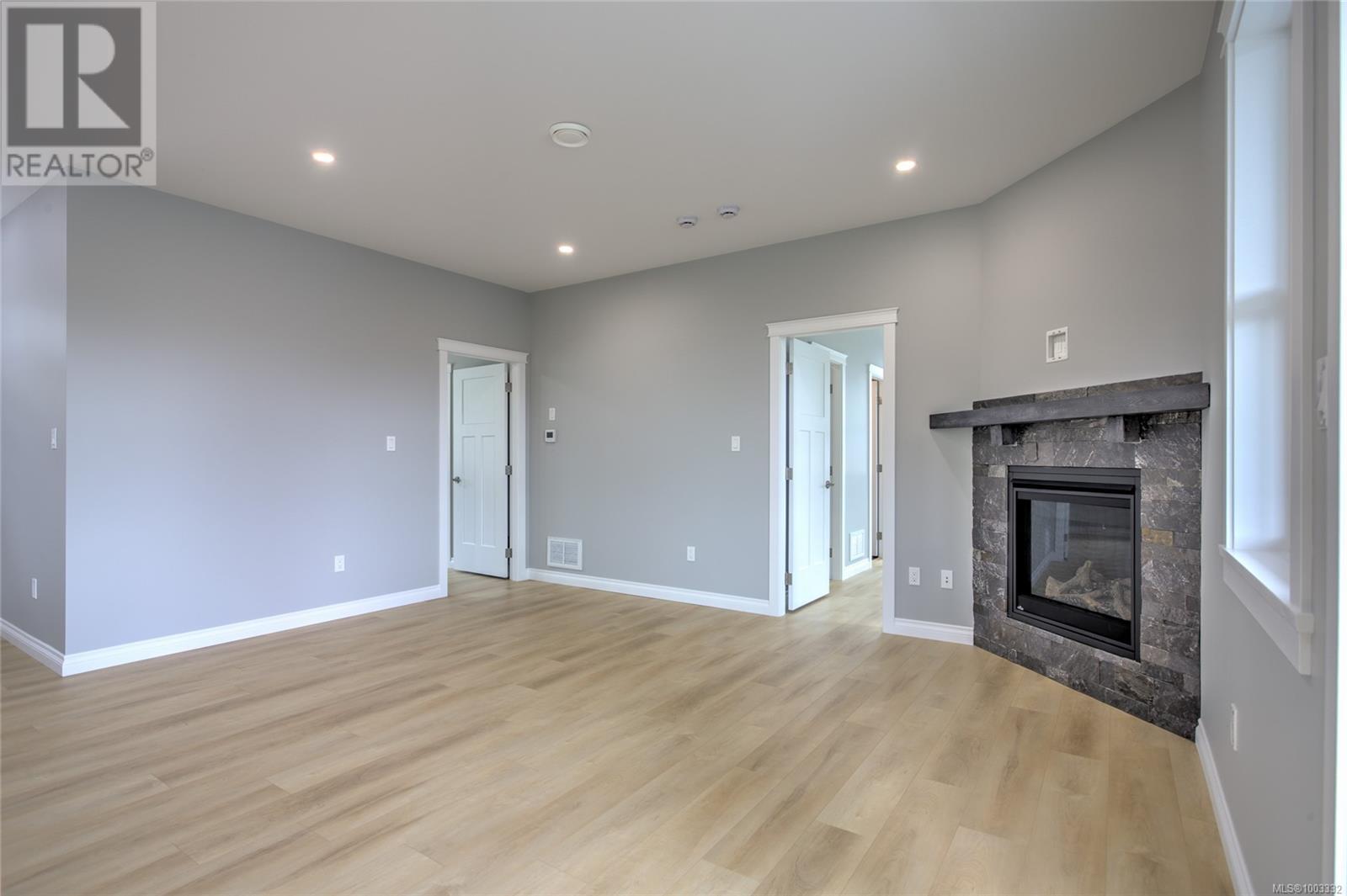 Property at 2036 Oakhill Pl image 1