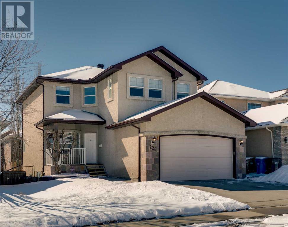 Property at 226 Royal Abbey Court NW image 4